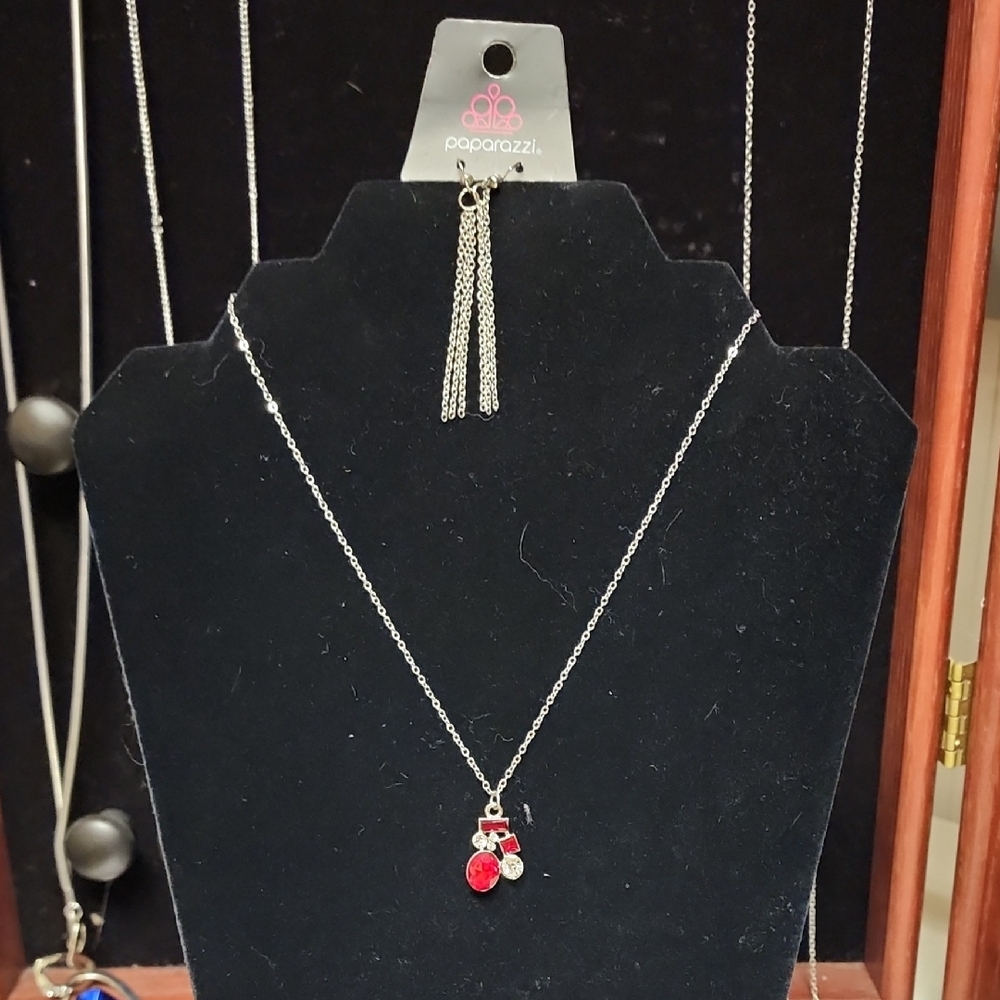 Paparazzi Necklace - Time To Be Timeless - Red
